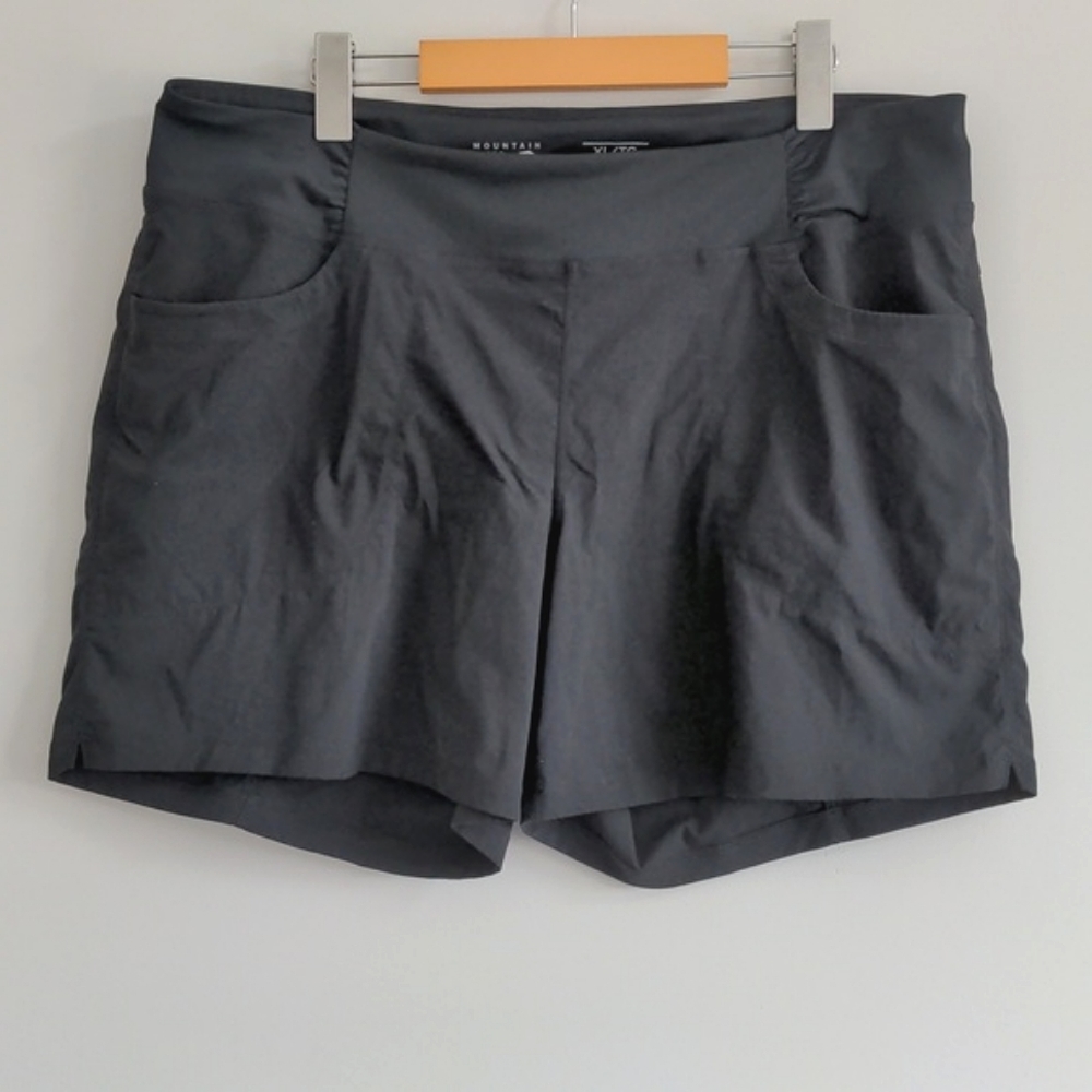 MOUNTAIN HARDWEAR | Dynama 2 Shorts Elastic Waist Pockets, Black, Women's XL